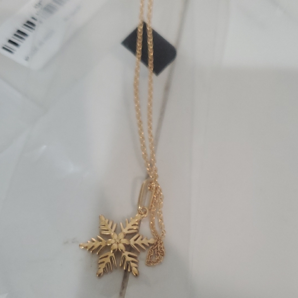 Gold Snowflake Pendant Necklace